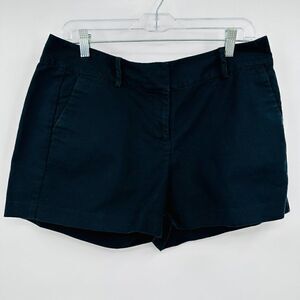 Ann Taylor Petite Size 10P Black Signature Mid Rise Shorts